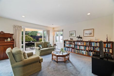 Photo of property in 16 Hanover Place, Ilam, Christchurch, 8041