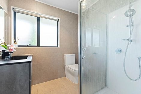 Photo of property in 9 Glen Osborne Terrace, Flat Bush, Auckland, 2019
