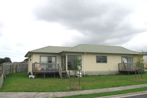 Photo of property in 6 Lucienne Drive, Ranui, Auckland, 0612