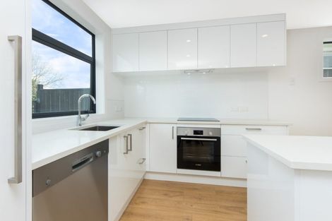 Photo of property in 5 Mokopiko Court, Beach Haven, Auckland, 0626