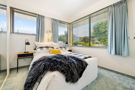 Photo of property in 10 Sunset Road, Unsworth Heights, Auckland, 0632