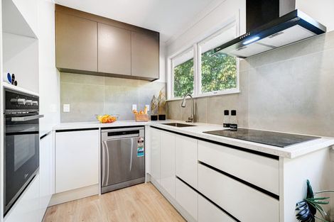 Photo of property in 51 Fitzwater Place, Henderson, Auckland, 0612