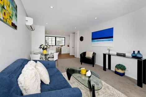 Photo of property in 1 Glenae Lane, Hobsonville, Auckland, 0618