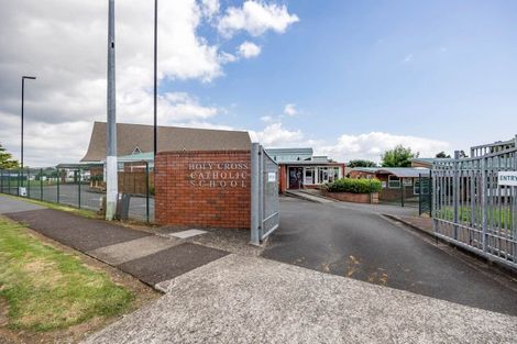 Photo of property in 8a Mahon Place, Papatoetoe, Auckland, 2025