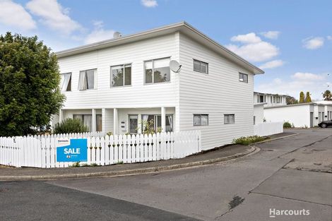 Photo of property in 1/3 Hulme Place, Henderson, Auckland, 0612