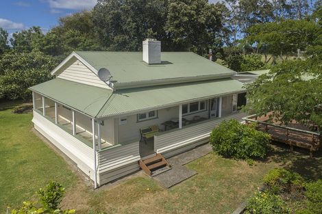 Photo of property in 2059 State Highway 16, Helensville, 0875