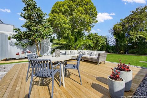 Photo of property in 17 Te Awa Avenue, Te Awa, Napier, 4110