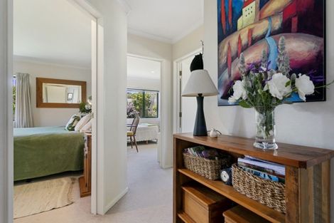 Photo of property in 30 Fairview Terrace, Waipahihi, Taupo, 3330
