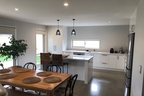 Photo of property in 33 Kahuparere Crescent, Pyes Pa, Tauranga, 3112