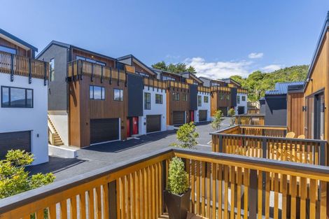 Photo of property in 5 Stockden Place, Karori, Wellington, 6012