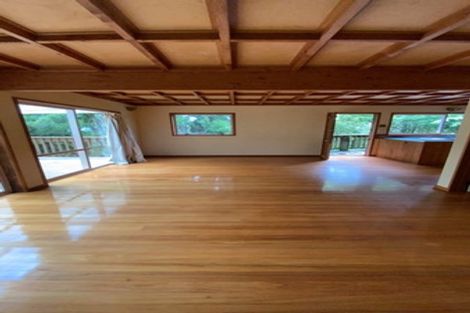 Photo of property in 62 Mountain Road, Henderson Valley, Auckland, 0612
