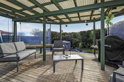 Photo of property in 13 Woodlands Drive, Havelock North, 4130