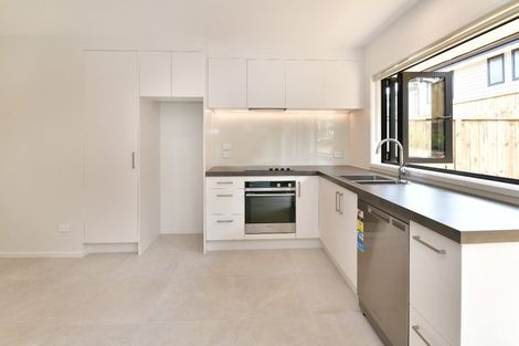 Photo of property in 31 Maraeariki Avenue, Orewa, 0931