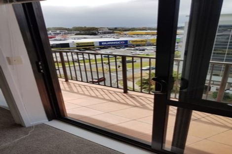 Photo of property in 5j/18 Ronwood Avenue, Manukau, Auckland, 2104
