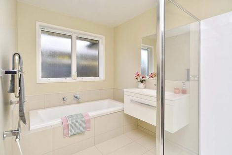 Photo of property in 8 Booth Way, Belfast, Christchurch, 8051