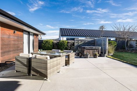 Photo of property in 27 Anderton Crescent, Mosgiel, 9024