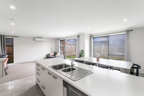 Photo of property in 5 Roslyn Farm Street, Ramarama, 2579