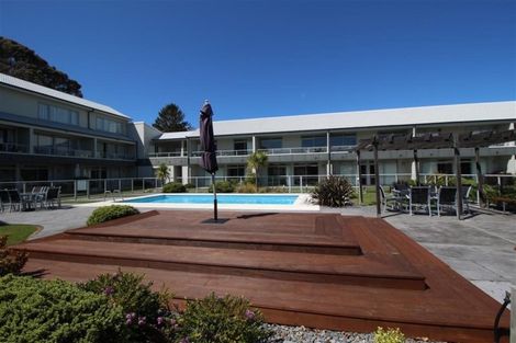 Photo of property in 300 Lake Terrace, Two Mile Bay, Taupo, 3330