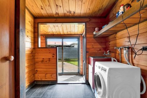 Photo of property in 242 Waihi Road, Hawera, 4610