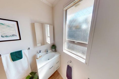 Photo of property in 8 Kiwi Court, Roslyn, Palmerston North, 4414