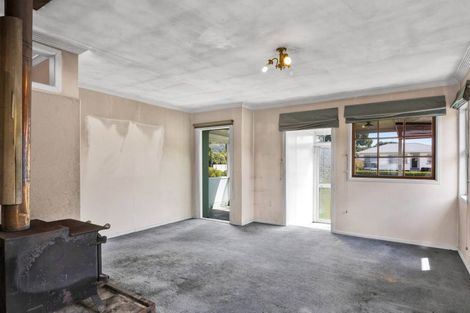 Photo of property in 6 Elsinore Street, Stratford, 4332