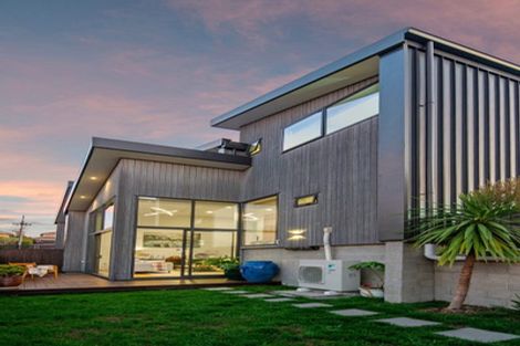 Photo of property in 4 Matau Way, Hauraki, Auckland, 0622