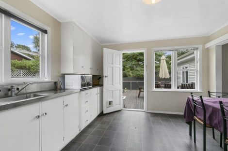 Photo of property in 29 Gibbs Crescent, Wainuiomata, Lower Hutt, 5014