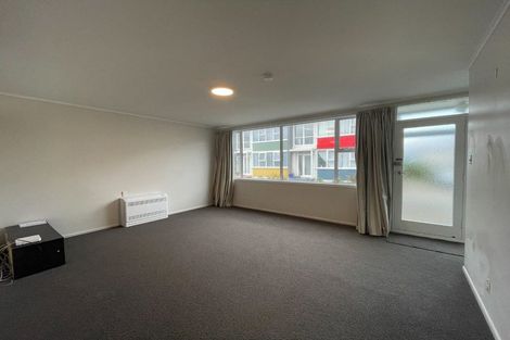 Photo of property in 10/55u Apu Crescent, Lyall Bay, Wellington, 6022
