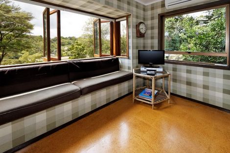 Photo of property in 11 Paturoa Road, Titirangi, Auckland, 0604