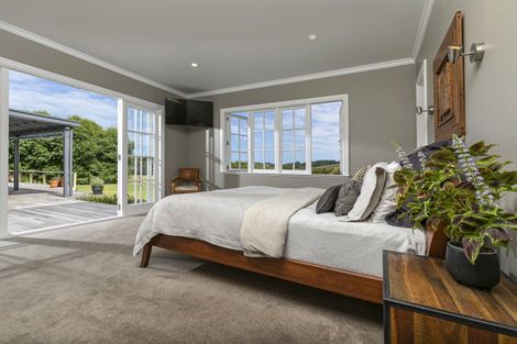 Photo of property in 33 Cable Road, Waimauku, 0881