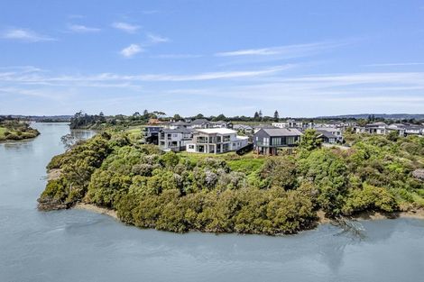 Photo of property in 88 Hayfield Way, Karaka, Papakura, 2113