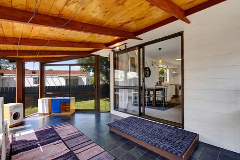 Photo of property in 10 Tawari Street, Inglewood, 4330