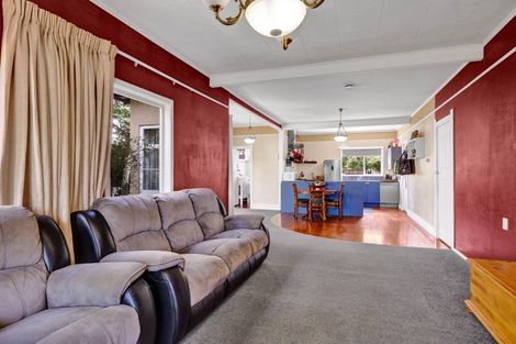 Photo of property in 24 Olivia Street, Stratford, 4332