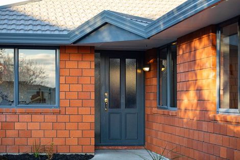 Photo of property in 5 Chancery Close, Hamilton East, Hamilton, 3216