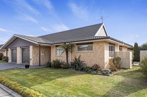 Photo of property in 3 Reeves Road, Rangiora, 7400