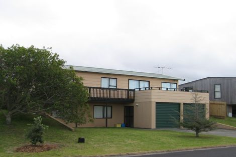 Photo of property in 6 Day Dawn Crescent, Omaha, 0986