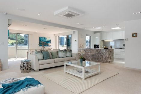 Photo of property in 11 The Mall, Mount Maunganui, 3116