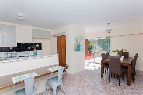 Photo of property in 27 Waingake Road, Manutuke, 4072