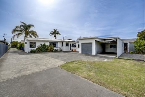 Photo of property in 13 Howard Road, Taradale, Napier, 4112