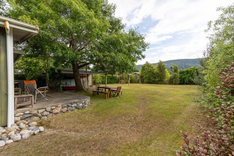 Photo of property in 36 Home Street, Manapouri, 9679