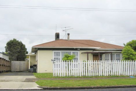 Photo of property in 4 Princes Street, Pukekohe, 2120