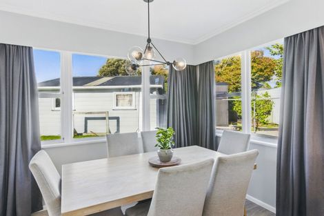 Photo of property in 2 Weld Street, Levin, 5510
