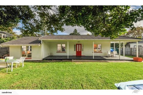 Photo of property in 1/86 Beach Road, Castor Bay, Auckland, 0620