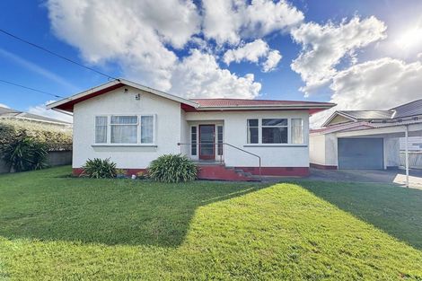 Photo of property in 15 Chester Street, Waverley, 4510