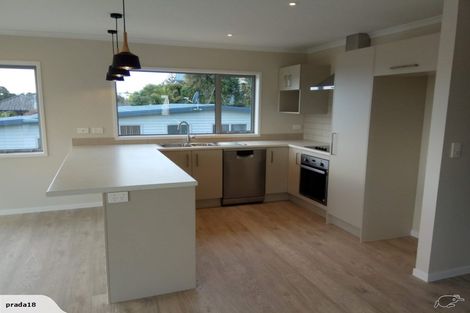 Photo of property in 10 Ridgeview Close, Red Beach, 0932