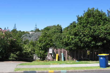 Photo of property in 18 Halder Place, Torbay, Auckland, 0632