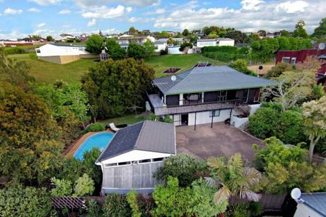 Photo of property in 39 Lastel Place, Shelly Park, Auckland, 2014