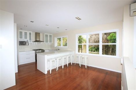 Photo of property in 12 City View Terrace, Birkenhead, Auckland, 0626