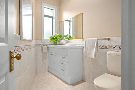 Photo of property in 17 Te Puroa Place, Huntington, Hamilton, 3210