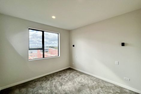 Photo of property in 29 Tieke Lane, Massey, Auckland, 0614